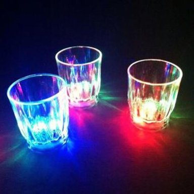 PACK 3 VASOS DE LED LUZ CRISTAL BRILLANDO INTERMITENTE – MULTICOLOR
