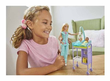 BARBIE BABY DOCTOR PLAYSET CON MUÑECA RUBIA - 3