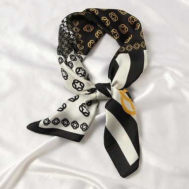 PAÑOLETA BANDANA PAÑUELO CAROL 70X70CM