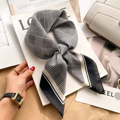 PAÑOLETA BANDANA PAÑUELO LOWKEY DE 70X70CM