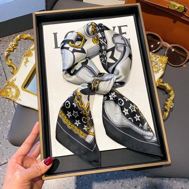 PAÑOLETA BANDANA PAÑUELO SORAYA 70X70CM