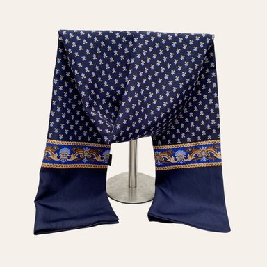 BUFANDA SUAVE LENNIN AZUL DOBLE CAPA CON DISEÑO GEOMETRICO