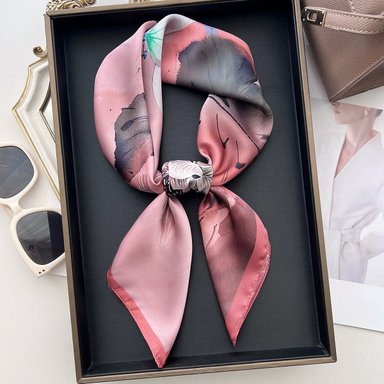 PAÑOLETA BANDANA PAÑUELO PENELOPE DE 70X70 CM