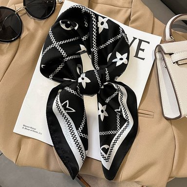 PAÑOLETA BANDANA PAÑUELO CARMEN 70X70CM