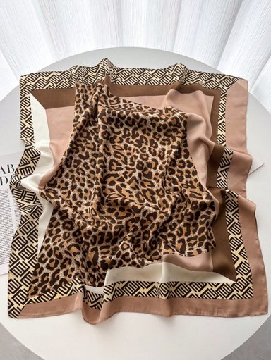 PAÑOLETA BANDANA PAÑUELO GARDINER DE 70X70 CM - 2