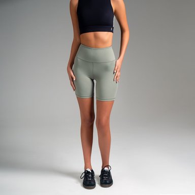 SHORT BIKER TODA ACTIVIDAD MUJER ULTIMATE FITNESS MILITARY OLIVE REGULAR