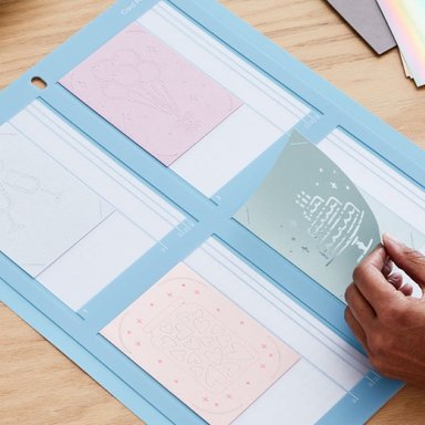 CRICUT | TARJETAS INSERTABLES COLOR PRINCESA | R40 | 30 UNID - 3