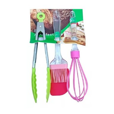 JUEGO DE REPOSTERÍA DE 4 PIEZAS