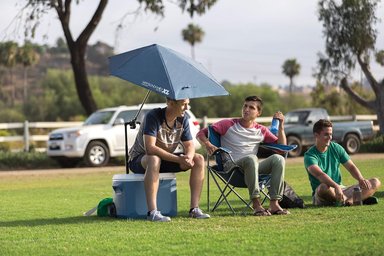 SPORT-BRELLA VERSA-BRELLA - SOMBRILLA AJUSTABLE SPF 50+ CON ABRAZADERA UNIVERSAL - 3