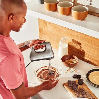 KITCHENAID, BATIDORA CON 6 VELOCIDADES CON BATIDORES DE BORDE FLEXIBLE | GRIS - 3
