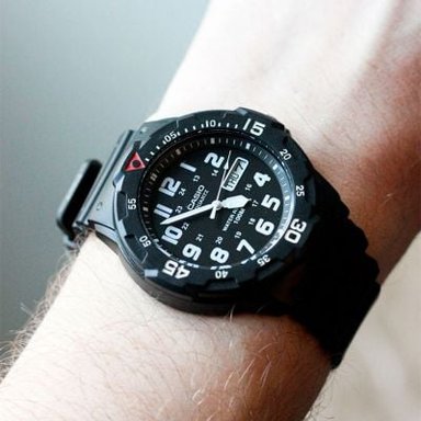 RELOJ CASIO UNISEX ANÁLOGO MRW-200H-1BV - 3