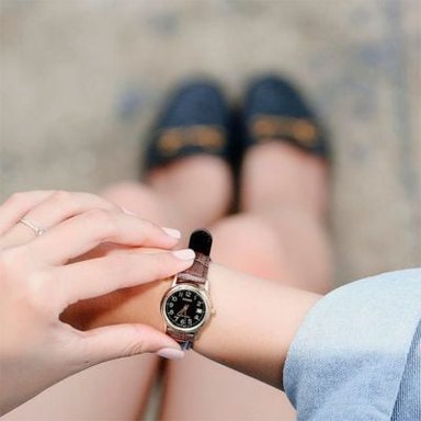 RELOJ CASIO MUJER ANÁLOGO LTP-V002GL-1B MARRÓN - 6