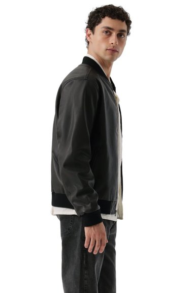 CASACA HOMBRE BOMBER NEGRO LEVIS 59491-0587 - 2