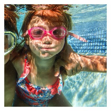 LENTES CON ANTINIEBLA DE COLOR ROSADO Y+PAPEL DE REGALO