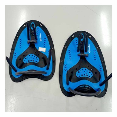 MANOPLAS ACUATICAS PARA EJERCICIOS DE RESISTENCIA EN PISCINA