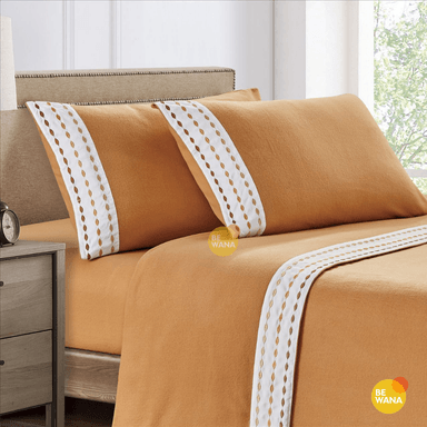 SET SÁBANAS CASATEX 2 PLAZAS POLAR BEIGE BORDADA ULTRA SUAVE 4 PIEZAS