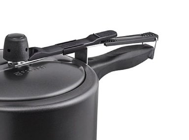 OLLA FACUSA OLLA8LT NEGRO MATE A PRESION ANTIADHERENTE 8 L - 1