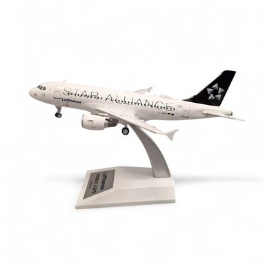 AIRBUS A319-112 LUFTHANSA STAR ALLIANCE D-AIBH 1/200 - 3