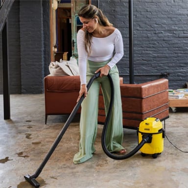 ASPIRADORA DE POLVO AGUA KARCHER WDL1 1000W USO HOGAR - 5