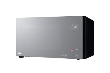 HORNO MICROONDAS NEOCHEF CON DORADOR 42L NEGRO LG MH8296DIR - 3