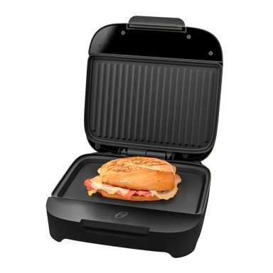 SANDWICHERA COMPACTA QUICK LOCK CON PLATOS HONDOS OSTER CKSTSM400 NEGRO - 4