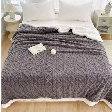 MANTA ANTIALÉRGICA PELUCHÓN CON CARNERO