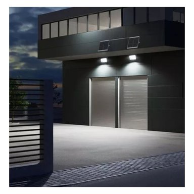 REFLECTOR CON PANEL SOLAR DE 100W - 2