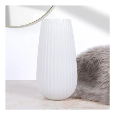 FLORERO DE CERÁMICA BLANCO CON DISEÑO