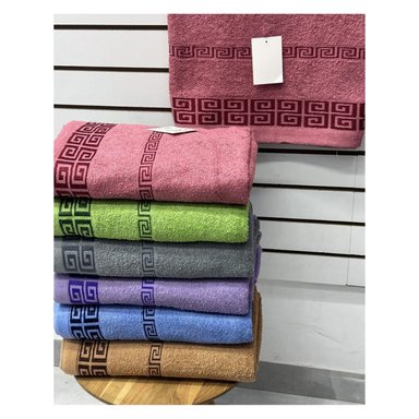 TOALLA DE ALGODÓN CON DISEÑOS BORDADOS