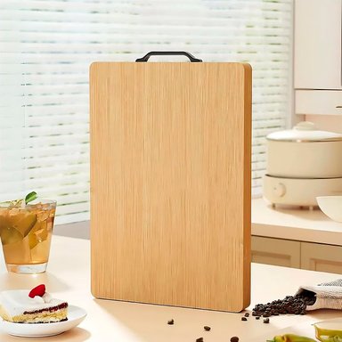 TABLA DE PICAR PARA COCINA DE BAMBÚ 24CM X 34CM CON ASA