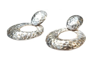 ARETE RELISE ARGOLLA MARTILLADA PLATA 950 ELEGANTE - 2