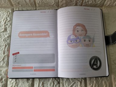 LIBRETA EMPASTADA MARVEL - 2