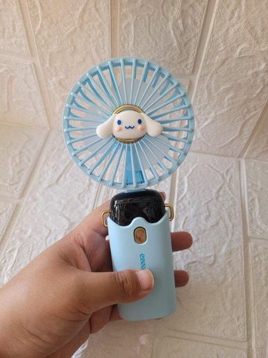 VENTILADOR RECARGABLE CINAMORROL - CELESTE