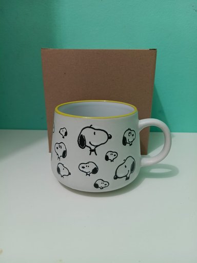 TAZA CON DISEÑO DE SNOPPY