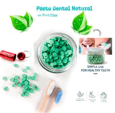 SET ACCESORIOS CUIDADO PERSONAL VERDE PASTA DENTAL VIAJERA 100 PASTILLAS + LLAVERO PASTILLERO