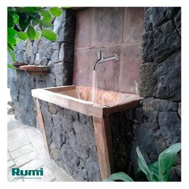 GRIFERÍA RUMI ASIRI R-02 LLAVE BOTADERO PLATEADO