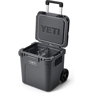 YETI ROADIE 48 COOLER CON RUEDAS Y MANGO RETRÁCTIL | GRIS - 3
