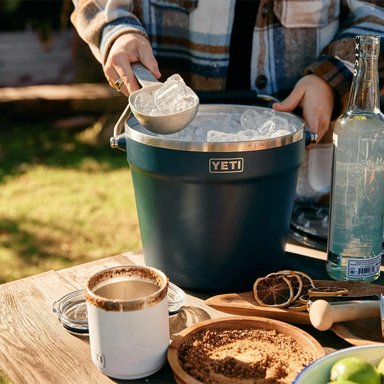 YETI COOLER CUBETA PARA BEBIDAS | CREMA - 6