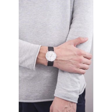 BULOVA RELOJ CLÁSICO PARA HOMBRE CON CUARZO Y CALENDARIO CORREA DE CUERO | NEGRO - 3