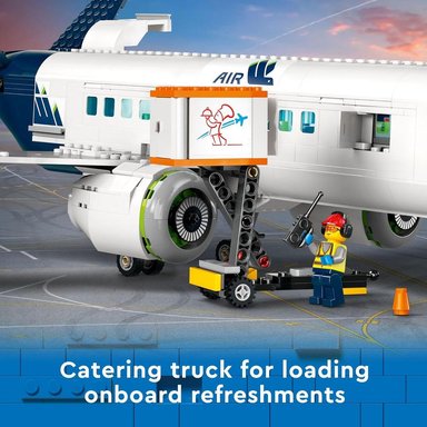 LEGO CITY AVIÓN DE PASAJEROS CON 9 MINIFIGURAS Y VEHÍCULOS DE JUGUETE - 4
