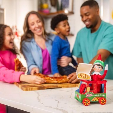THE ELF ON THE SHELF ACCESORIO CAMIÓN DE PIZZA POLAR - 5