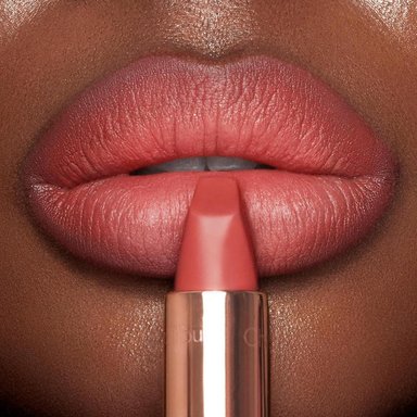 CHARLOTTE TILBURY REVOLUTION LÁPIZ LABIAL MATE | SIENNA SEXY - CORAL DORADO - 4