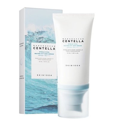 BLOQUEADOR FACIAL SKIN1004 PROTECTOR SOLAR HIDRATANTE CENTELLA HYALU CICA SILKA FIT SUN SERUM SPF 50+ 50 ML - 1