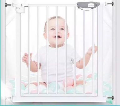 REJA SEGURIDAD BABYKISS BLANCO PARA BEBES Y MASCOTAS 71-77CM DE ANCHO