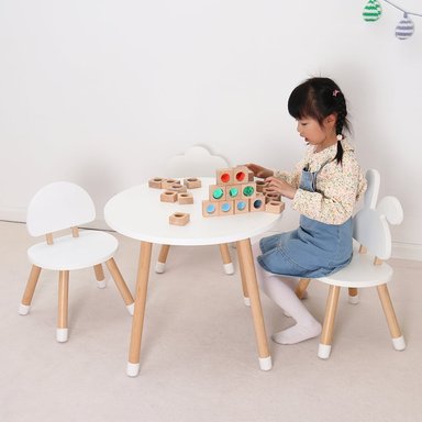 SET DE MESA Y SILLAS MONTESSORI DISEÑO CONEJO BLANCO