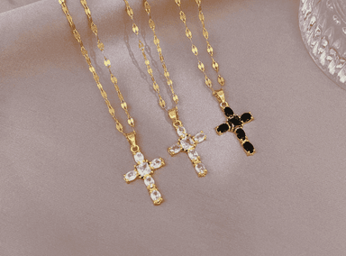 COLLAR DE CRUZ PARA MUJER BAÑADO EN ORO 18K