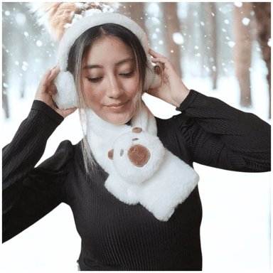 SET BUFANDA Y OREJERA CAPIBARA DE FELPA