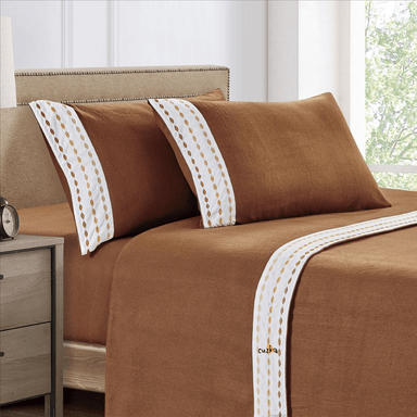 SET SÁBANAS CASATEX 2 PLAZAS POLAR CHOCOLATE BORDADA ULTRA SUAVE 4 PIEZAS