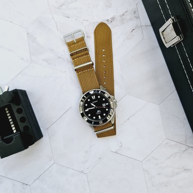 CORREA MARRON NYLON NATO 20MM UNIVERSAL