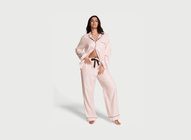 CONJUNTO DE PIJAMA LARGO DE FRANELA ROSADO